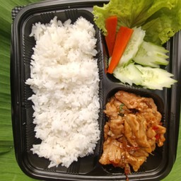 จัดจ้าน กระเพรา&ไข่ข้น