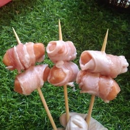 สามชั้นพันฮอทดอก