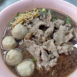 มาม่าหมูน้ำตก