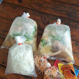 ก๋วยจั๊บญวน (เส้นต้มเอง)