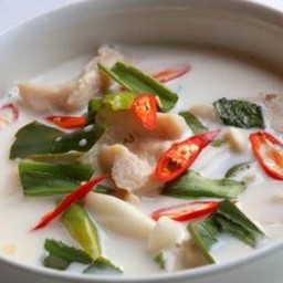 ต้มข่าไก่