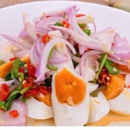 ยำไข่เค็ม