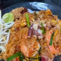 ข้าวกะเตี๋ยว