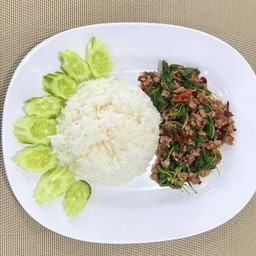 ข้าวราดกระเพราหมูสับ