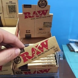 Raw classic 1/4