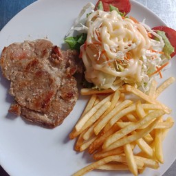 สเต็กหมูย่างเตาถ่านหอมๆต้องลอง