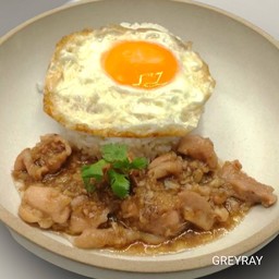 ข้าวราดไก่กระเทียม