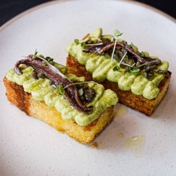 Zuchini cream anchovies