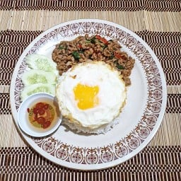 หมึกย่างรสเด็ด&ไข่นกกระทาทอด