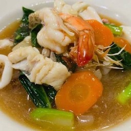 ราดหน้าทะเล