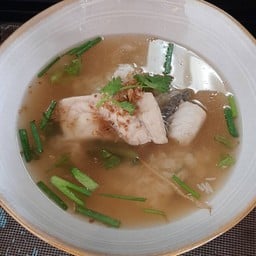 ข้าวต้มปลากะพงจักรพรรดิ