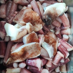 หนวดหมึกหั่น+หนวดหมึกเรด้า+เนื้อหมึก