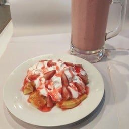 โรตีดับเบิ้ลสตอเบอรี่วิปครีม