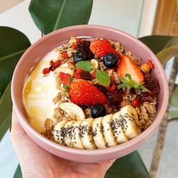 Strawberry compote yogurt bowl