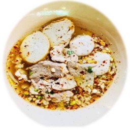 บอล  ก๋วยเตี๋ยวต้มยำ - เย็นตาโฟ โบราณ