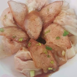 เกี๊ยวน้ำหมูแดงธรรมดา