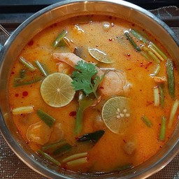 ต้มยำปลากะพงหม้อไฟ