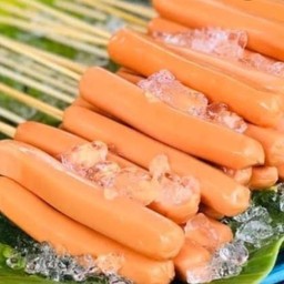 ไส้กรอกรมควันหนังกรอบทอด