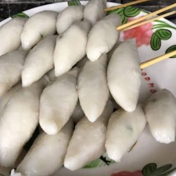 ลูกชิ้นปลารักบี้ทอด