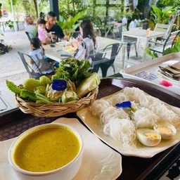 ขนมจีนน้ำยาปู