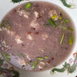 ข้าวต้มหมูสับ