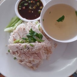 ร้านซัลวา ก๋วยเตี๋ยวไก่ ข้าวมันไก่