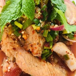 Namtok Grilled Pork Neck