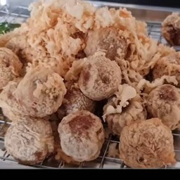 ข้าวเม่าพอกบอล