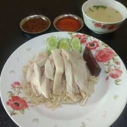 จันทร์&เจี๊ยบข้าวมันไก่