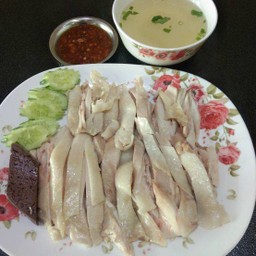 ไก่ต้มสับจานเล็ก