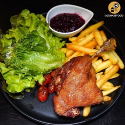 Duck Confit with Mango Sauce