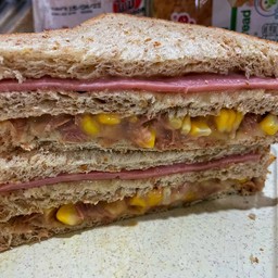 ตัวตึง แซนวิชโบราณ & แซนวิชมินิ (สดใหม่ทุกชิ้น)