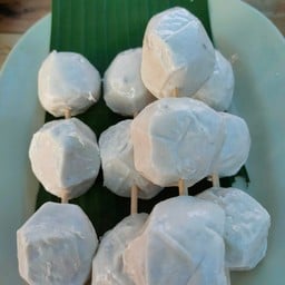 ชาชีวิต ลูกชิ้นทอด