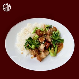 คะน้าหมูกรอบราดข้าว