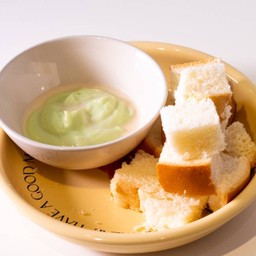 ปังนึ่ง สังขยาใบเตย