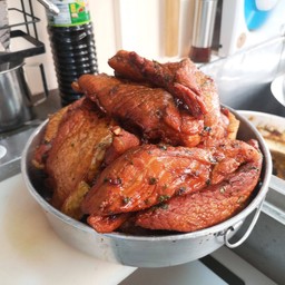 หมูแดง เต็มกล่อง