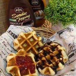 วาฟเฟิล 15 บาท สูตรเบลเยี่ยม Waffle Hug