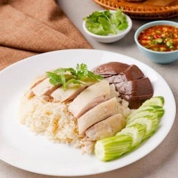 คุณรัตน์ข้าวมันไก่ บางยี่เรือ