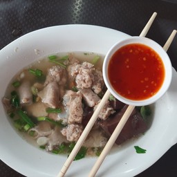 ต้มเลือดหมูรวม