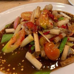 ส้มตำใหลบัว