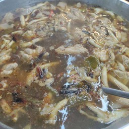 ต้มยำขาหมู มีหลังบ่ายสาม