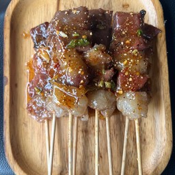 เนื้อย่างซอสน้ำจิ้มแจ่ว