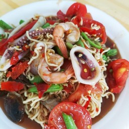 ตำมาม่าทะเล