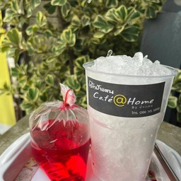 น้ำแดงโซดา