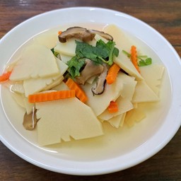 ต้มจืดหน่อไม้