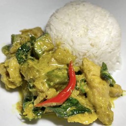 ผัดเขียวหวานแห้งไก่