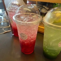 WEDNESDAY’s cafe @ตลาดมหาดไทย