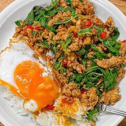 ครัวไรอ่ะ ซอย.6  by คุณยีนส์