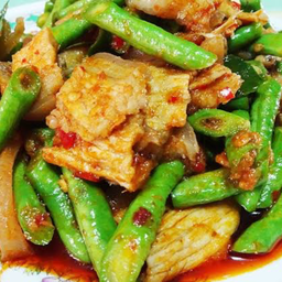 หมูสามชั้นผัดพริกแกงใต้