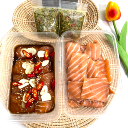 บราวน์สด 150 กรัม+แซลมอนดองซีอิ๊ว 6 ชิ้น